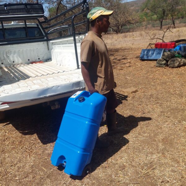 Portable Water Tank 037