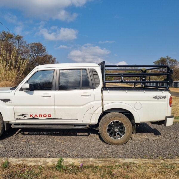 Mahindra Cattle Rails