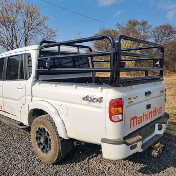 Mahindra Cattle Rails